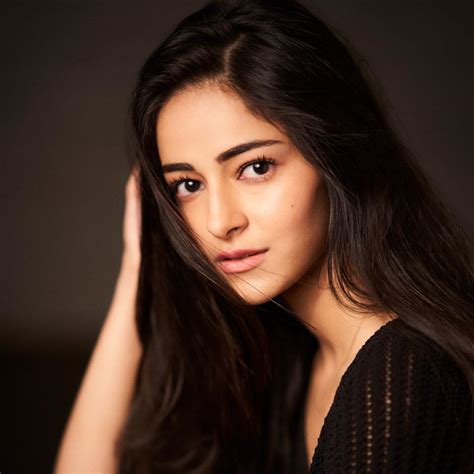 Ananya Pandey: Bio, Height, Weight, Age,。